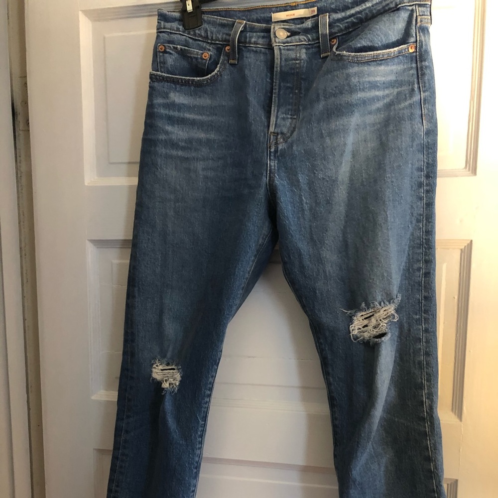 Levi’s ripped wedgie jeans